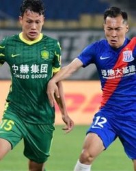  AC米兰主场溃败，球迷高呼教练下课  