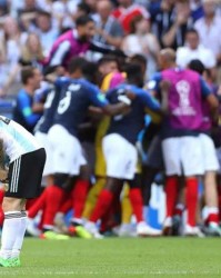  柏林联合铁卫乌龙送礼遭球迷抗议  